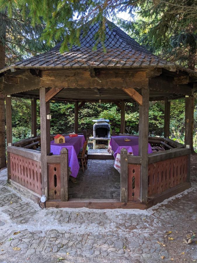 Cabana Serenade Sucevita Exteriör bild